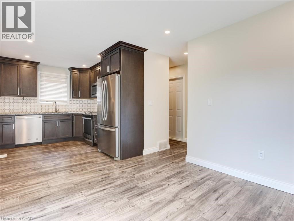 833 DOON VILLAGE Road, Kitchener, Ontario, N2P1A1 — Photo 20