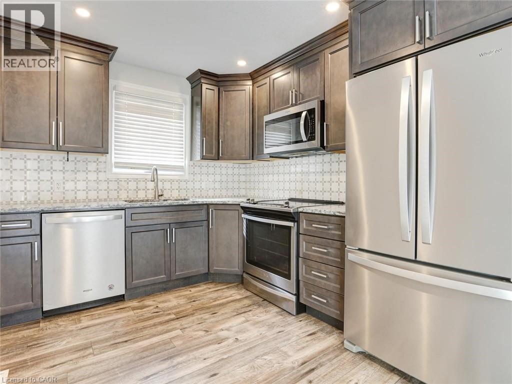 833 DOON VILLAGE Road, Kitchener, Ontario, N2P1A1 — Photo 27