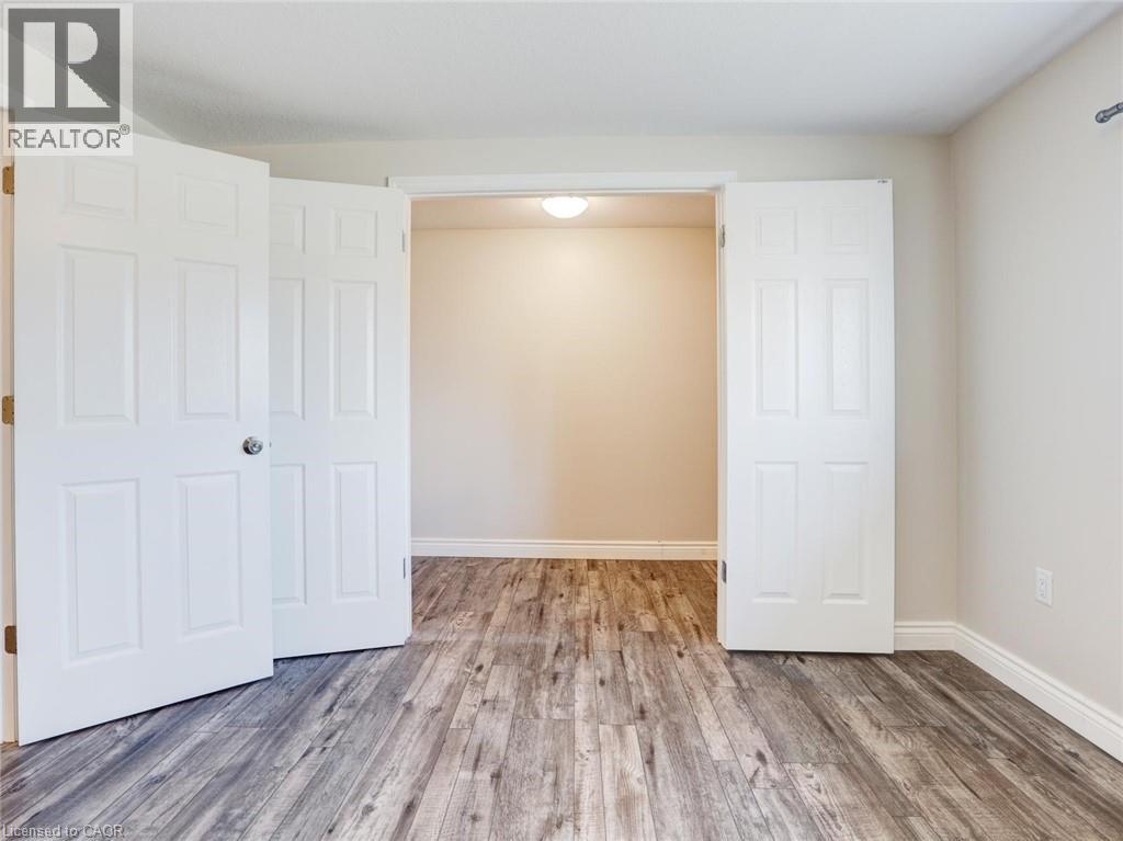 833 DOON VILLAGE Road, Kitchener, Ontario, N2P1A1 — Photo 11
