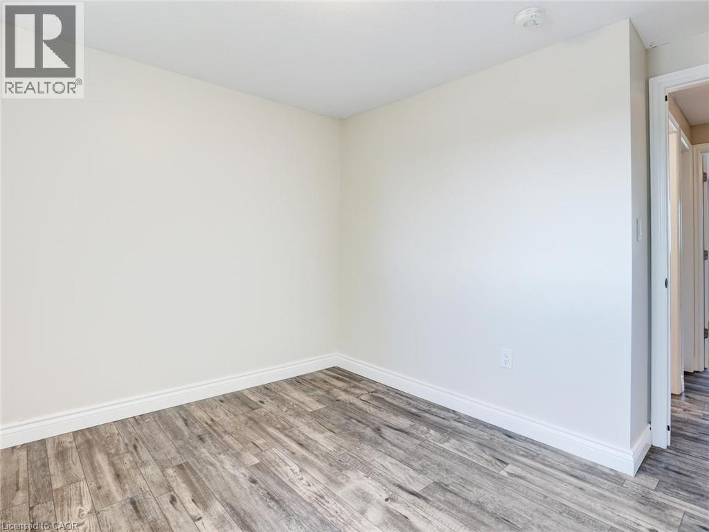 833 DOON VILLAGE Road, Kitchener, Ontario, N2P1A1 — Photo 48