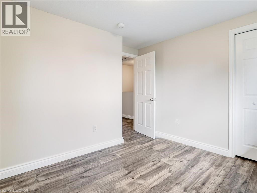 833 DOON VILLAGE Road, Kitchener, Ontario, N2P1A1 — Photo 37