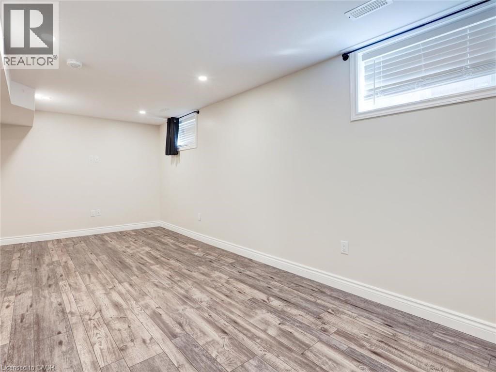 833 DOON VILLAGE Road, Kitchener, Ontario, N2P1A1 — Photo 31
