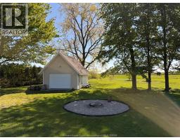 Kitchen/Dining room - 945 West Shore Road, Pelee Island, ON N0R1M0 Photo 10