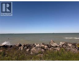 Primary Bedroom - 945 West Shore Road, Pelee Island, ON N0R1M0 Photo 6
