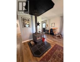 945 West Shore Road, Pelee Island, ON N0R1M0 Photo 25