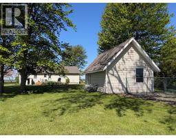 Laundry room - 945 West Shore Road, Pelee Island, ON N0R1M0 Photo 9