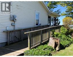 Bedroom - 945 West Shore Road, Pelee Island, ON N0R1M0 Photo 8