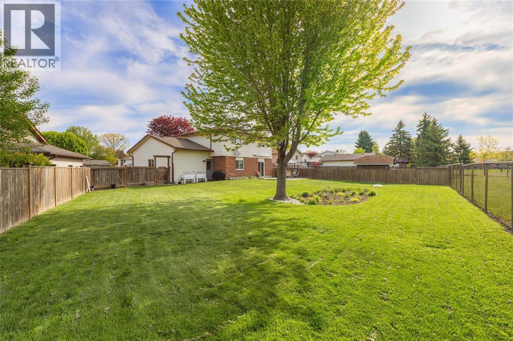315 OAKLEA COURT, Sarnia, Ontario, N7S5Y9 — Photo 10