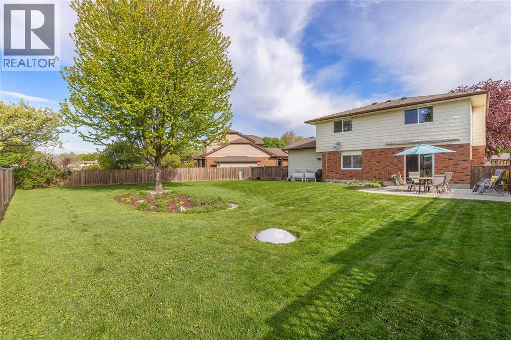315 OAKLEA COURT, Sarnia, Ontario, N7S5Y9 — Photo 8