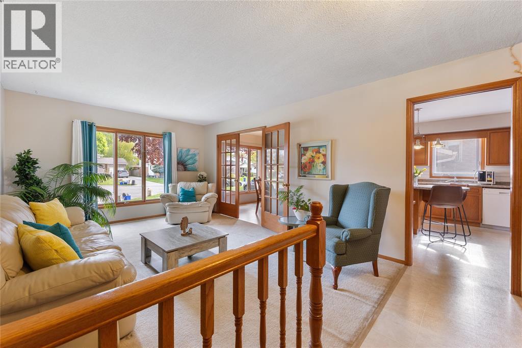 315 OAKLEA COURT, Sarnia, Ontario, N7S5Y9 — Photo 12