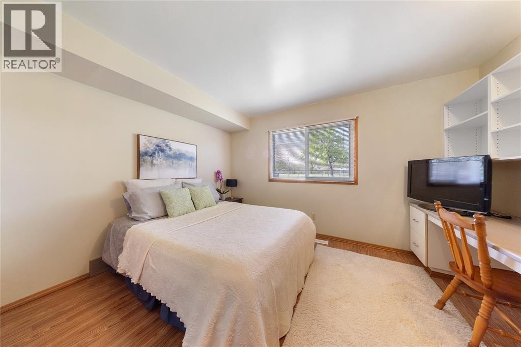 315 OAKLEA COURT, Sarnia, Ontario, N7S5Y9 — Photo 9
