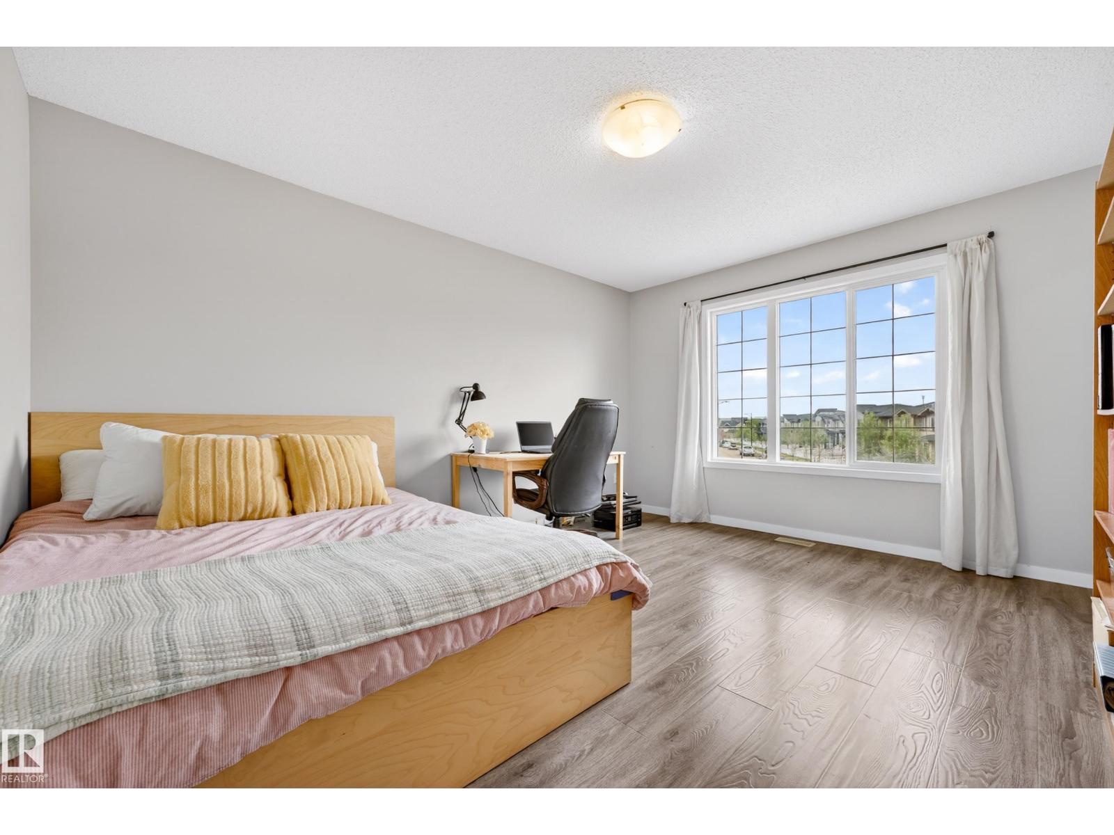 4371 ANNETT CM SW, Edmonton