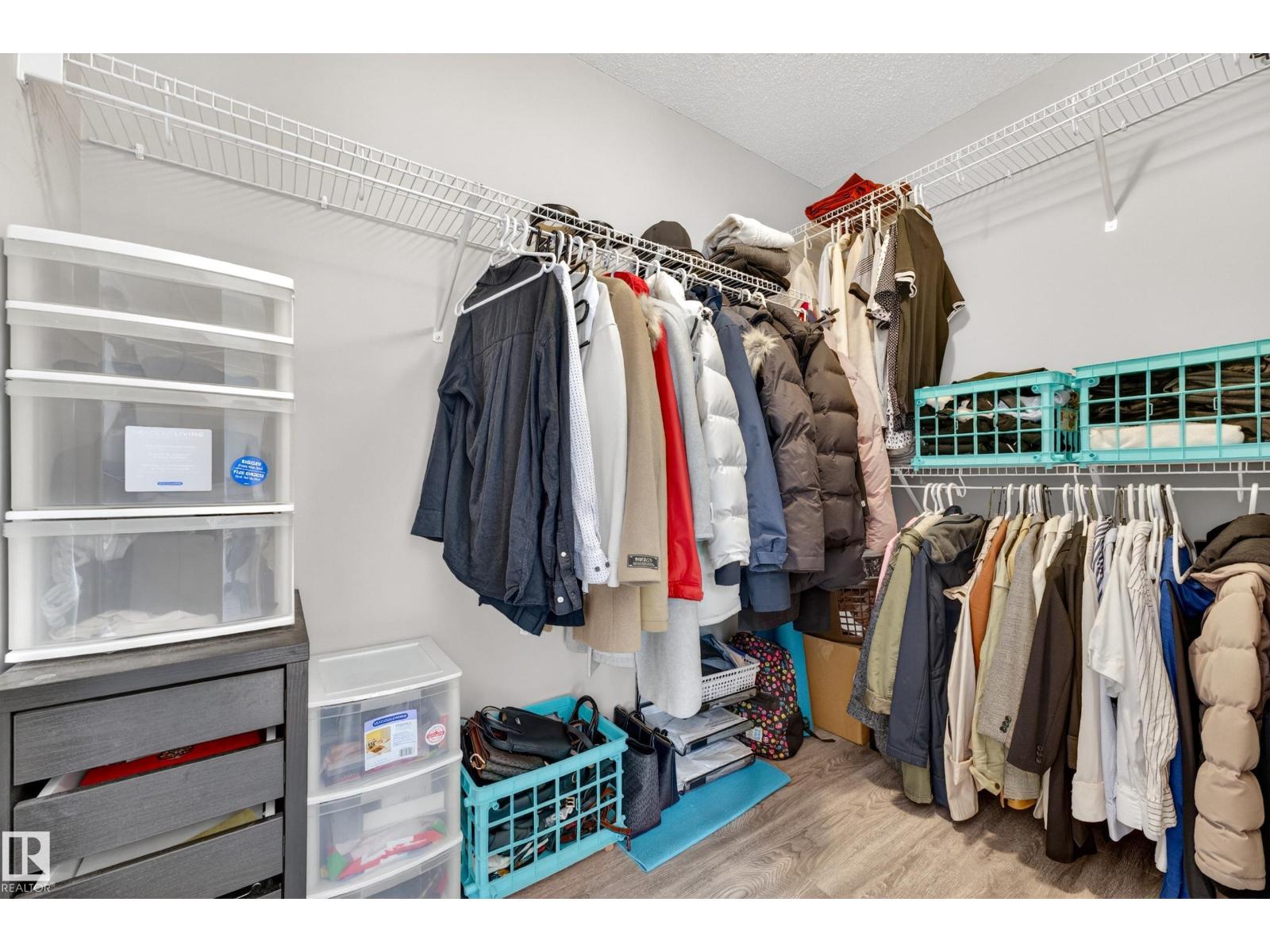 4371 ANNETT CM SW, Edmonton