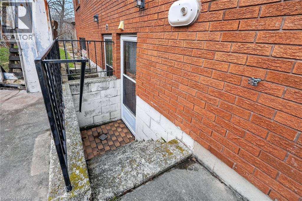 358 FEDERAL Street, Stoney Creek, Ontario, L8E2B5 — Photo 4