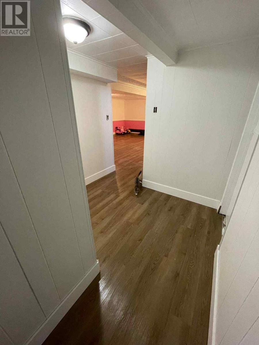 80A Loop Road - 13