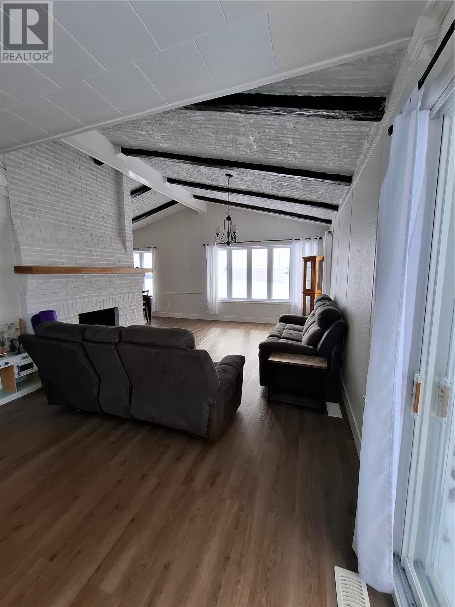 80A Loop Road - 18