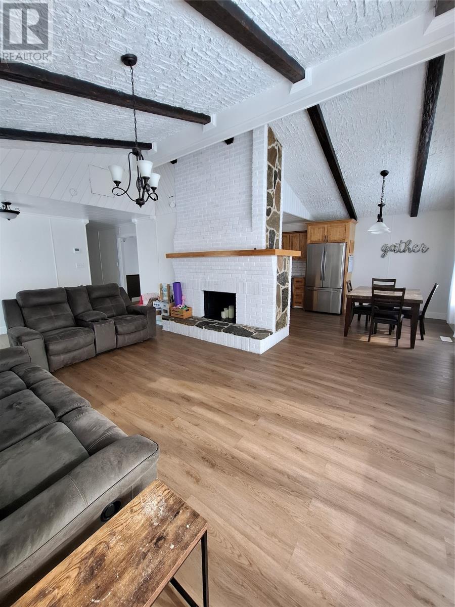 80A Loop Road - 26
