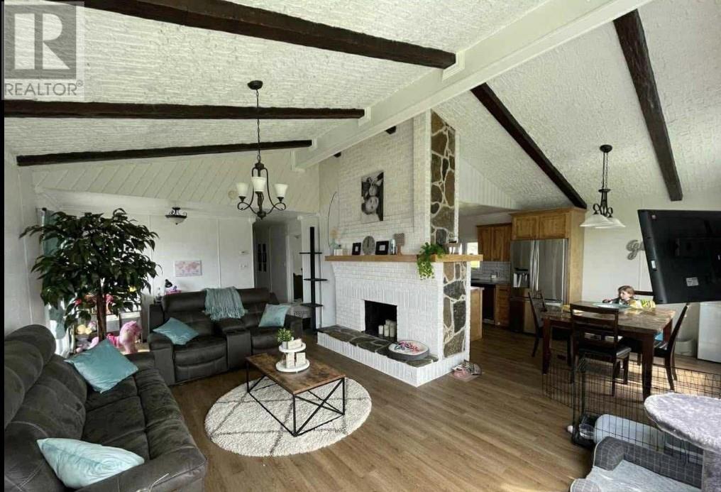 80A Loop Road - 9