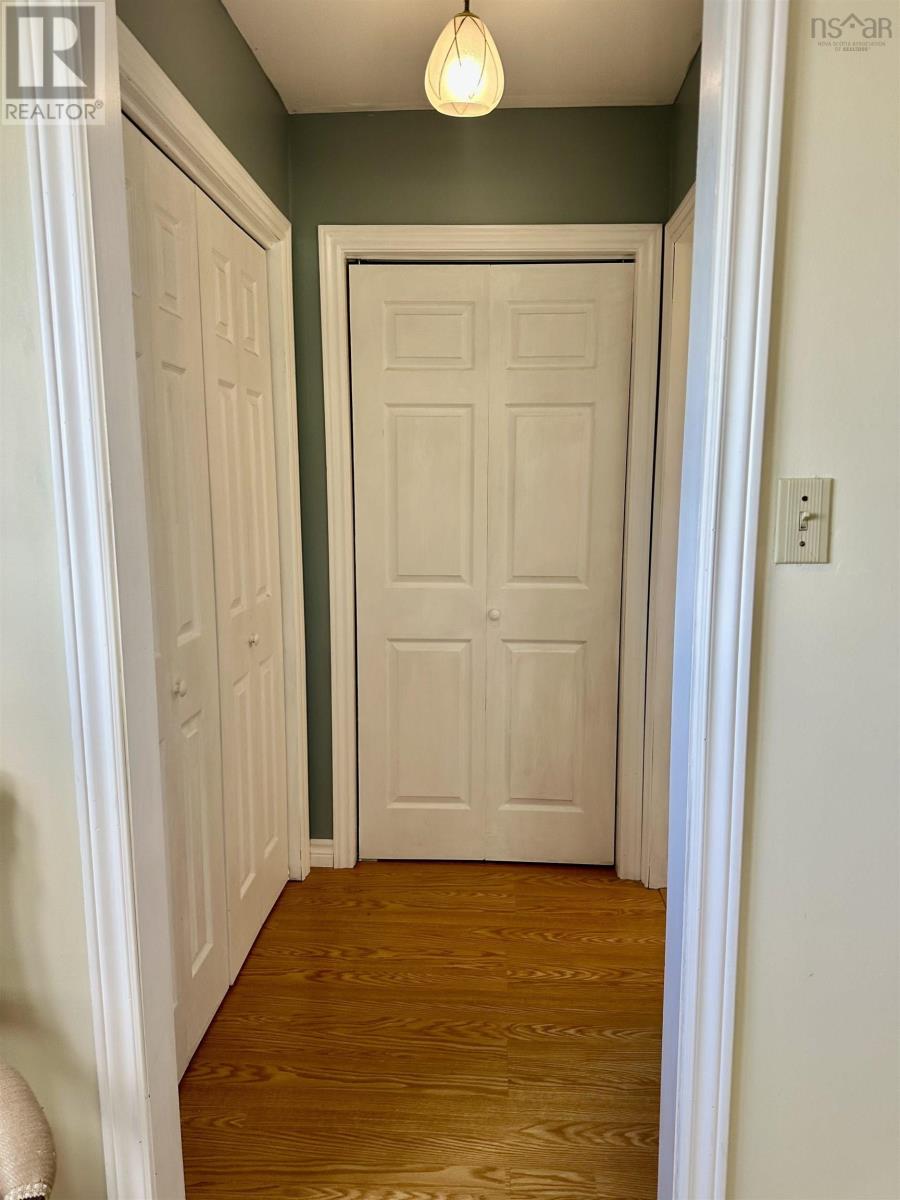 3 Grants Court - 23