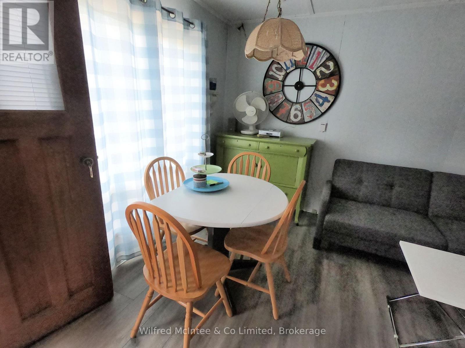 210 THOMPSON AVENUE - 4