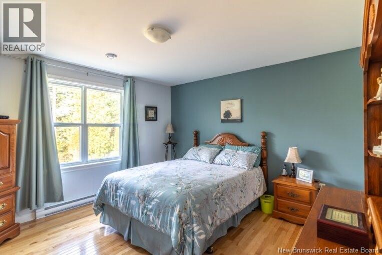 16 Banshee Court - 28