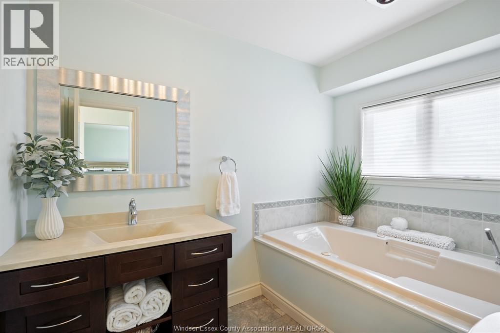 1603 Heritage Rd - 34