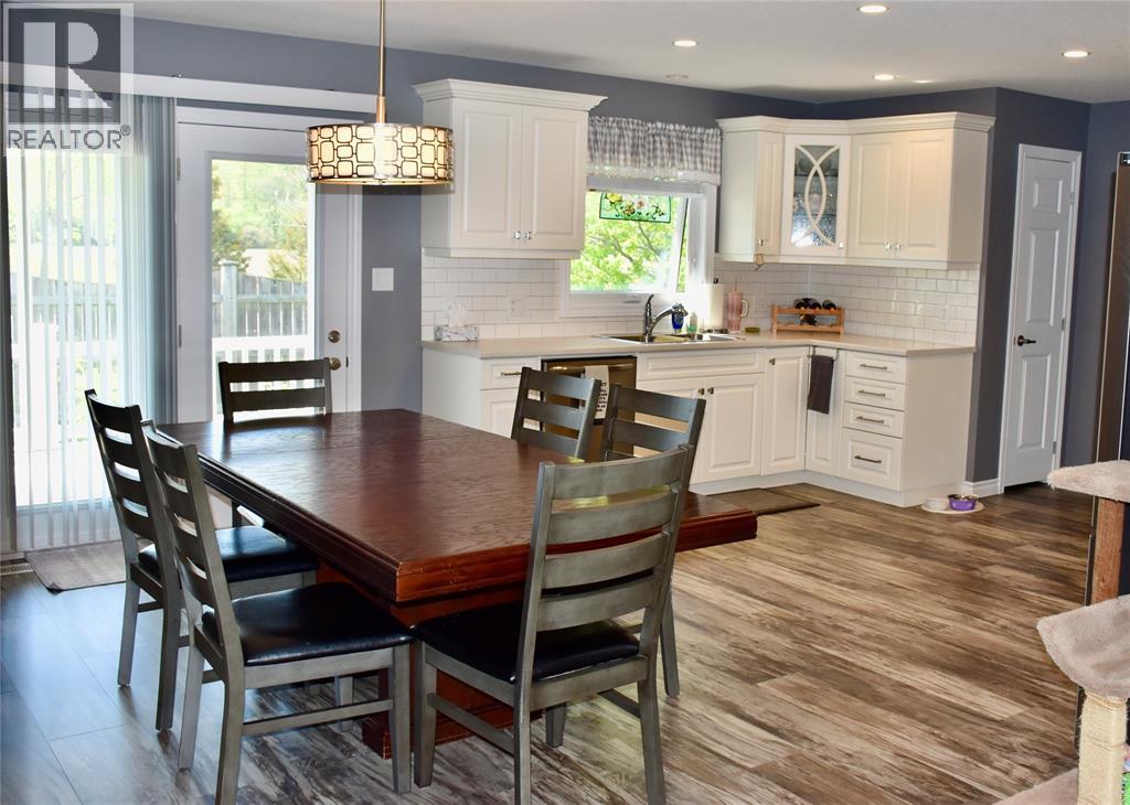 #410 5600 BLACKWELL Sideroad - 6