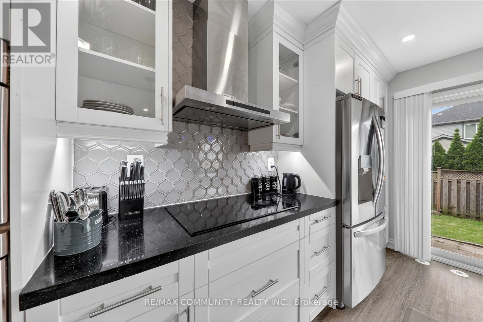 924 ZELINSKY CRESCENT - 15