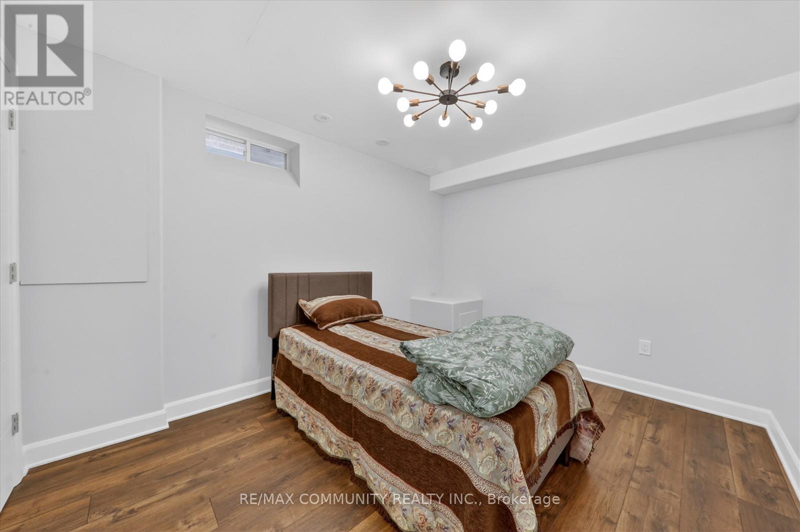924 ZELINSKY CRESCENT - 34
