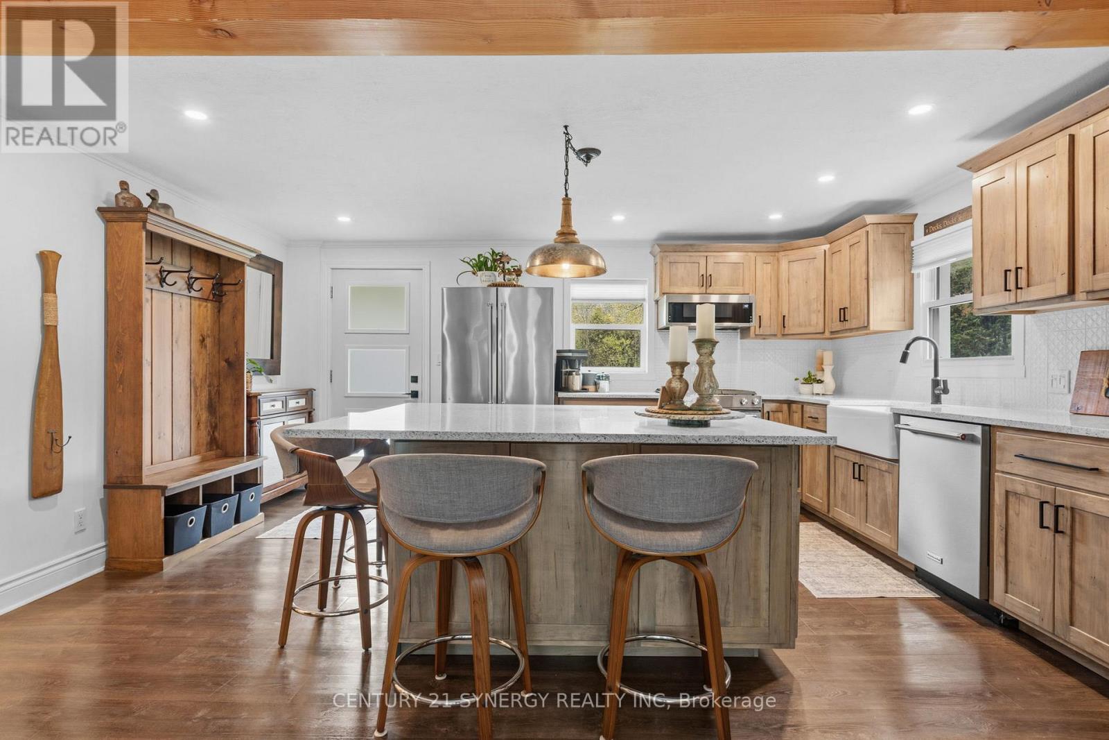 877 RIVER ROAD - 11