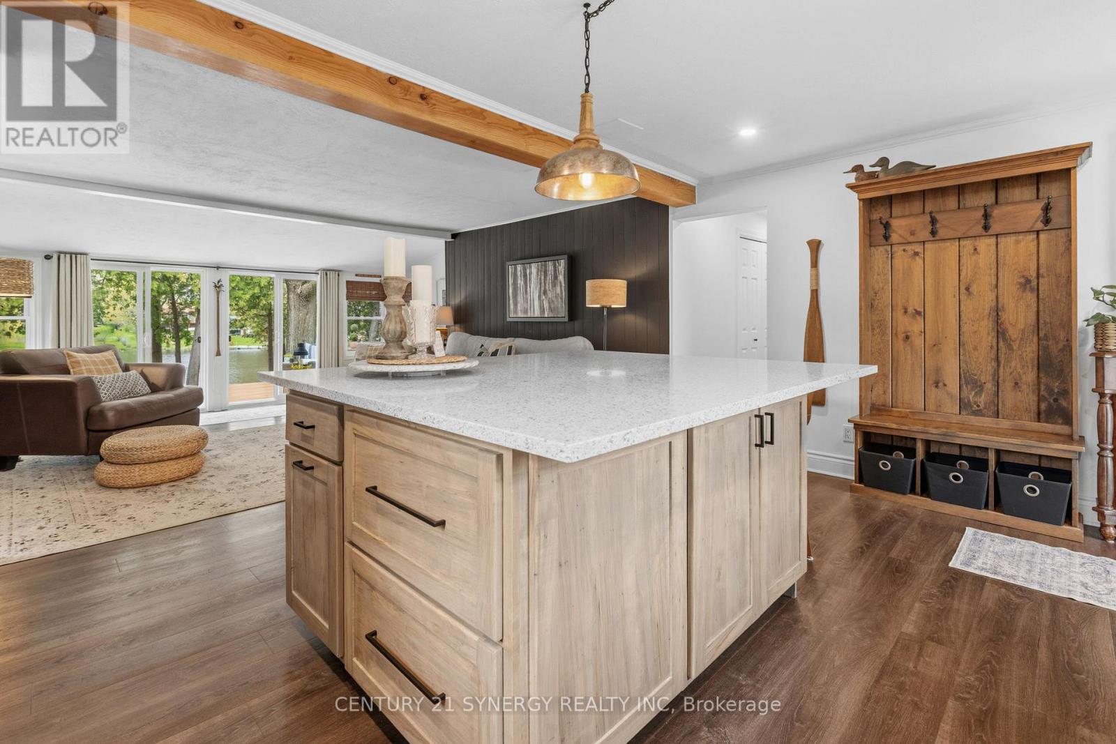 877 RIVER ROAD - 9
