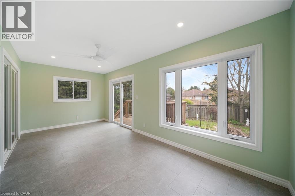 16 MACPHERSON Drive - 14