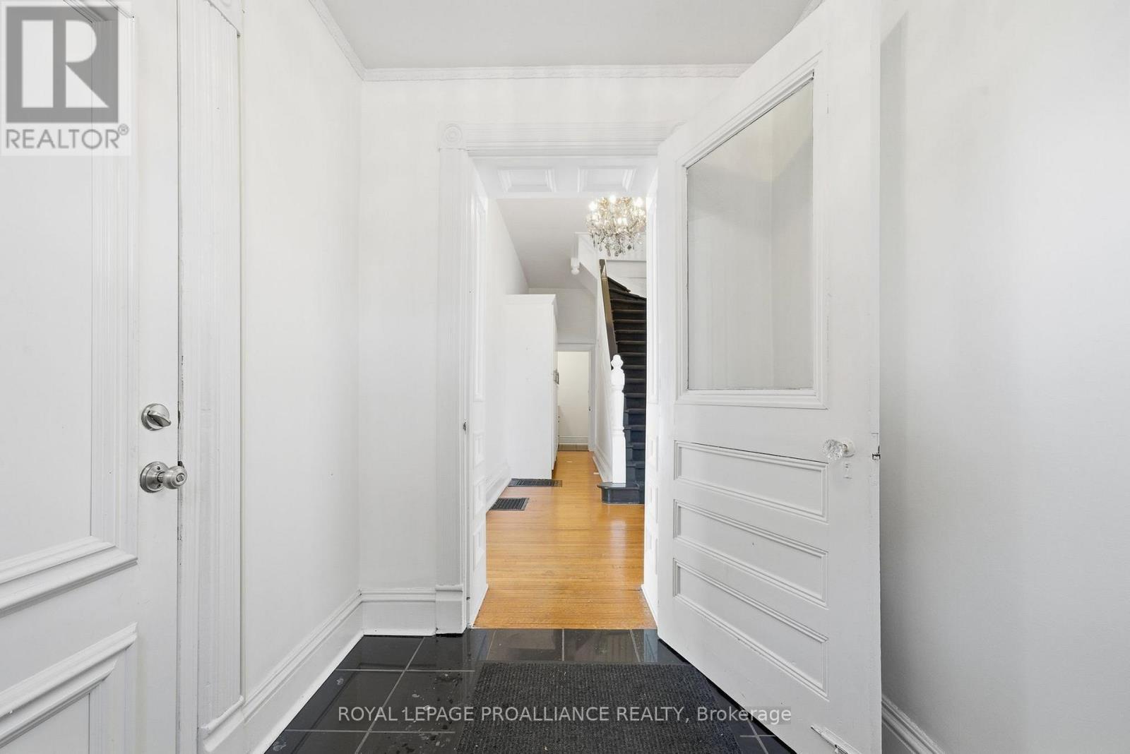219 CHARLES STREET - 10