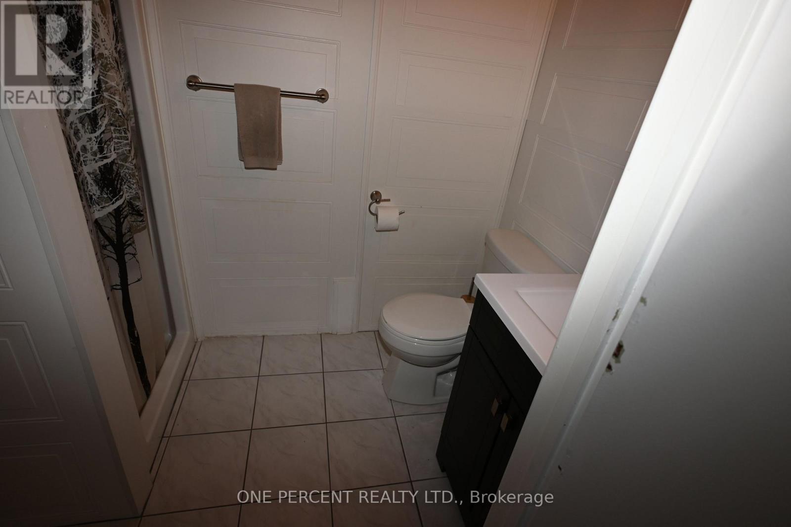 2010 RUE DU PARC STREET W - 15