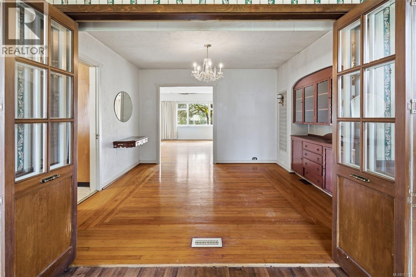 1790 Denman St - 6