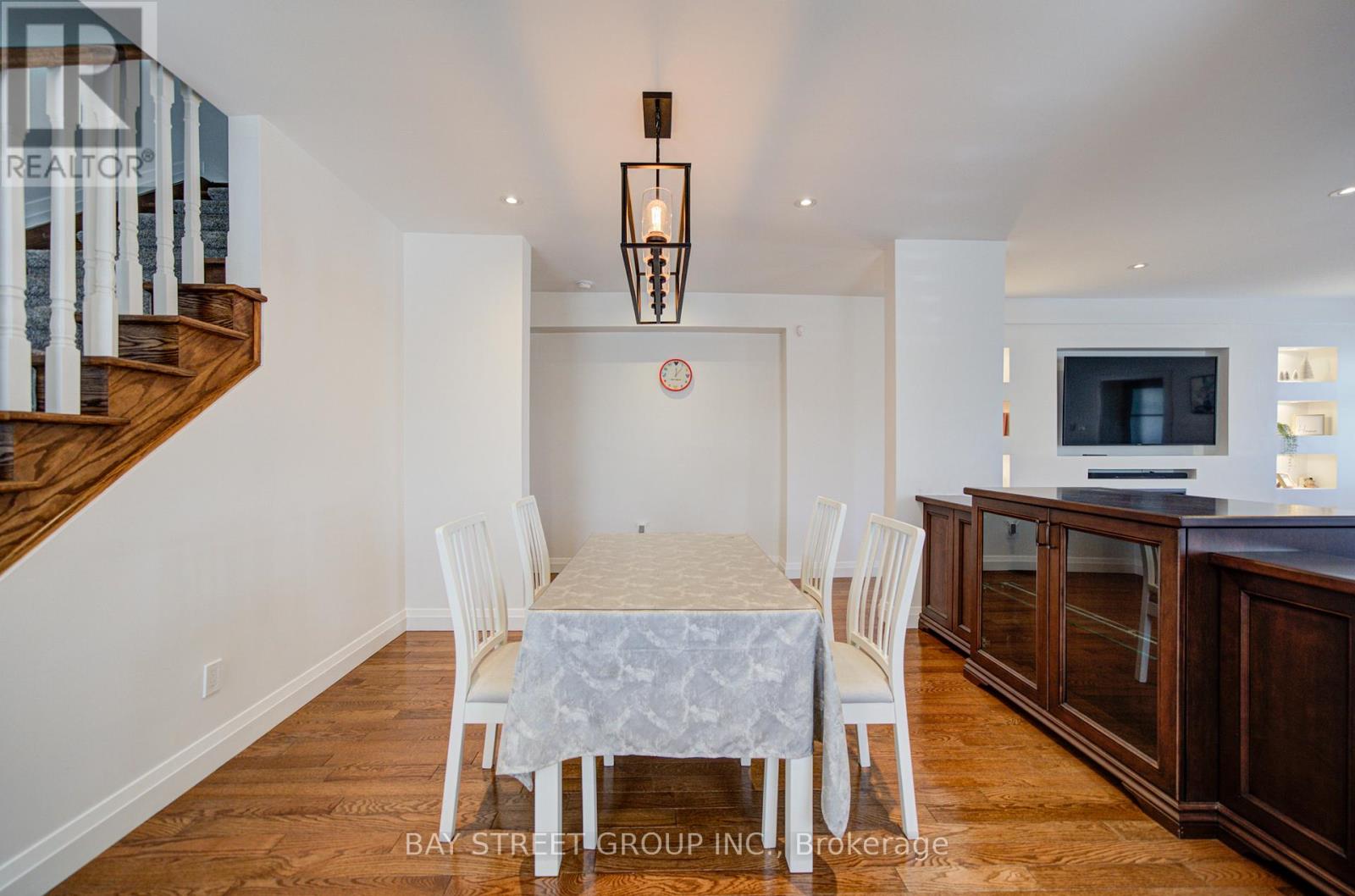 95 HOPEDALE AVENUE - 12