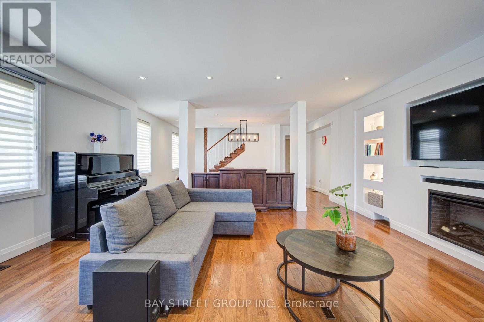 95 HOPEDALE AVENUE - 6