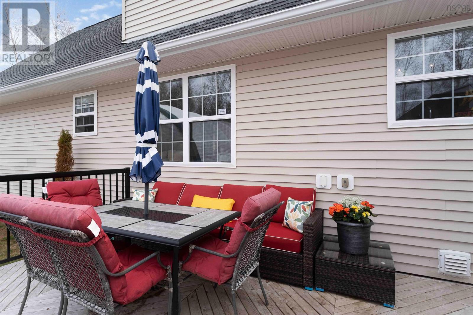 10 Macintosh Street - 31