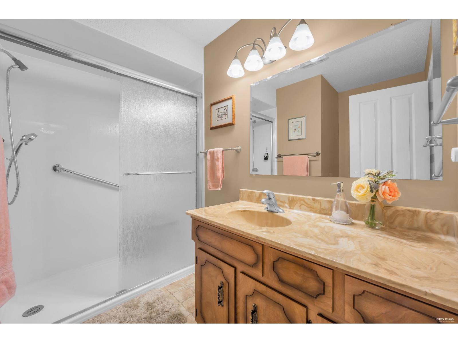 5015 204 STREET, Langley