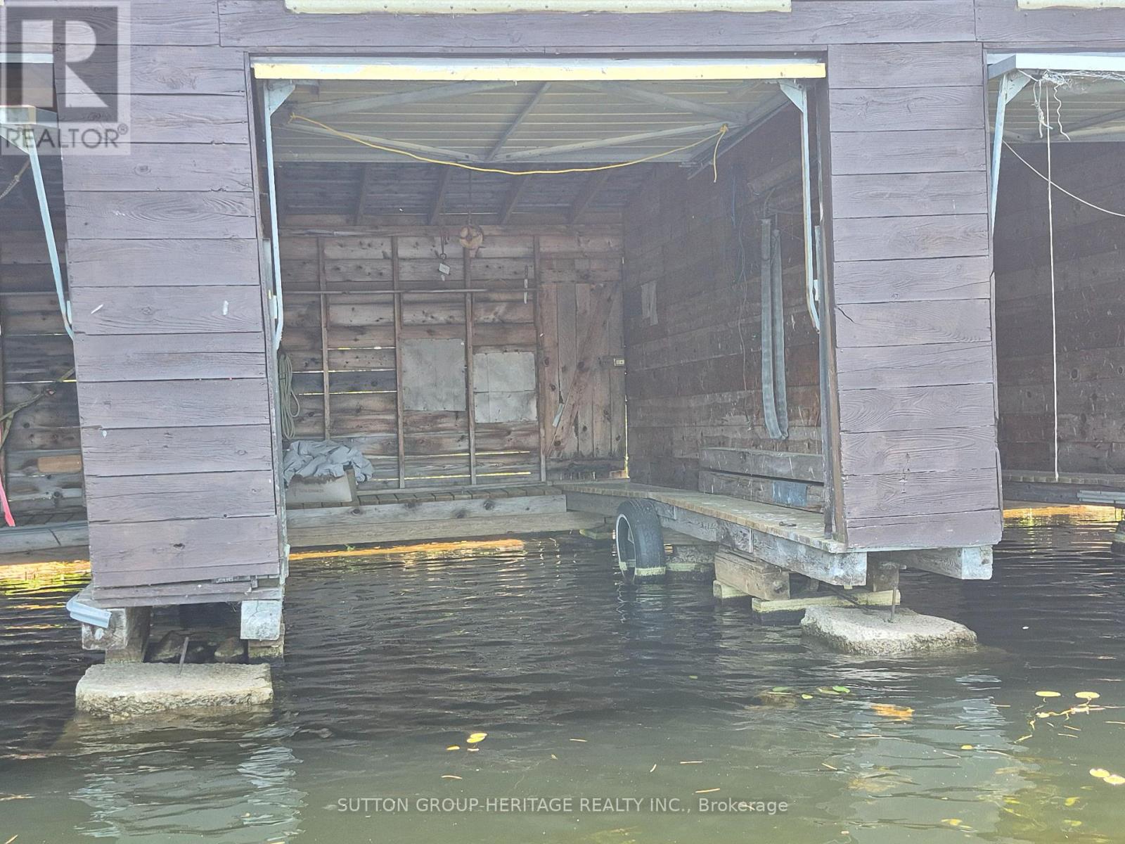 909 ASHBY LAKE WA - 35