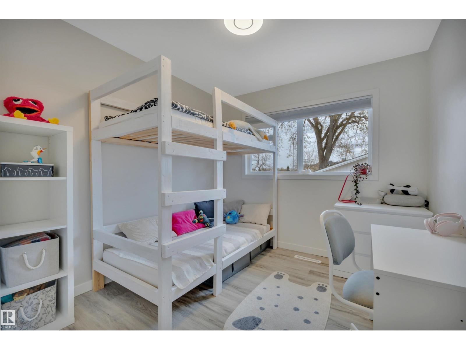6011 107 ST NW - 20