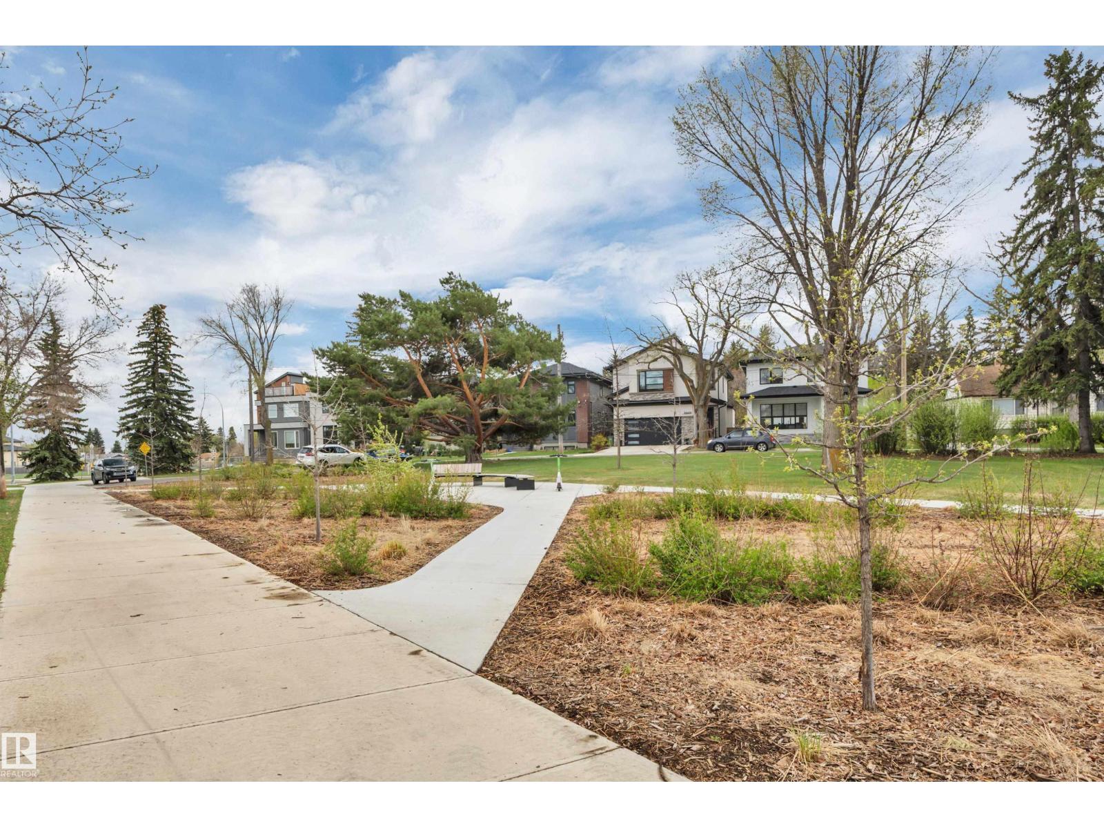6011 107 ST NW - 56
