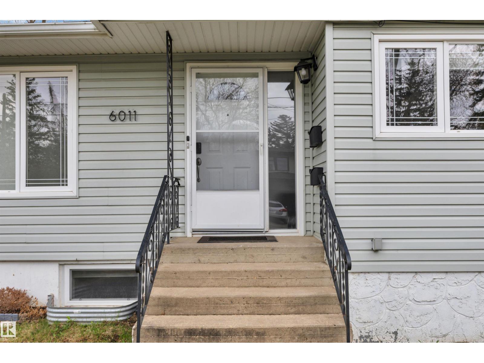 6011 107 ST NW - 60