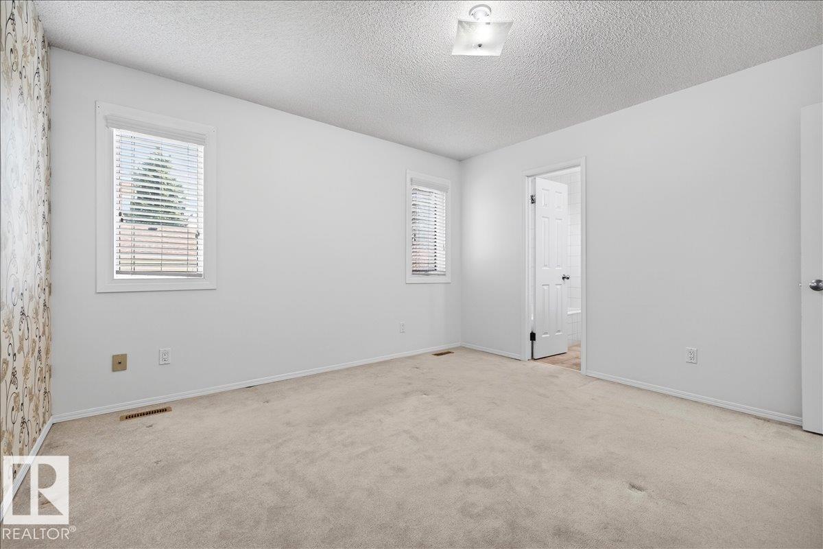 3671 33 ST NW - 18