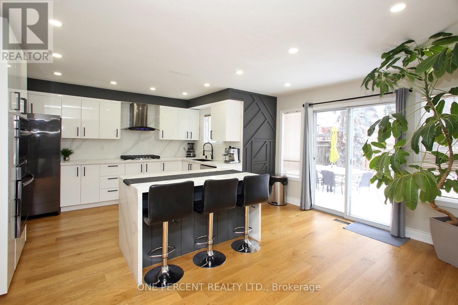 5 WATSON ROAD - 1