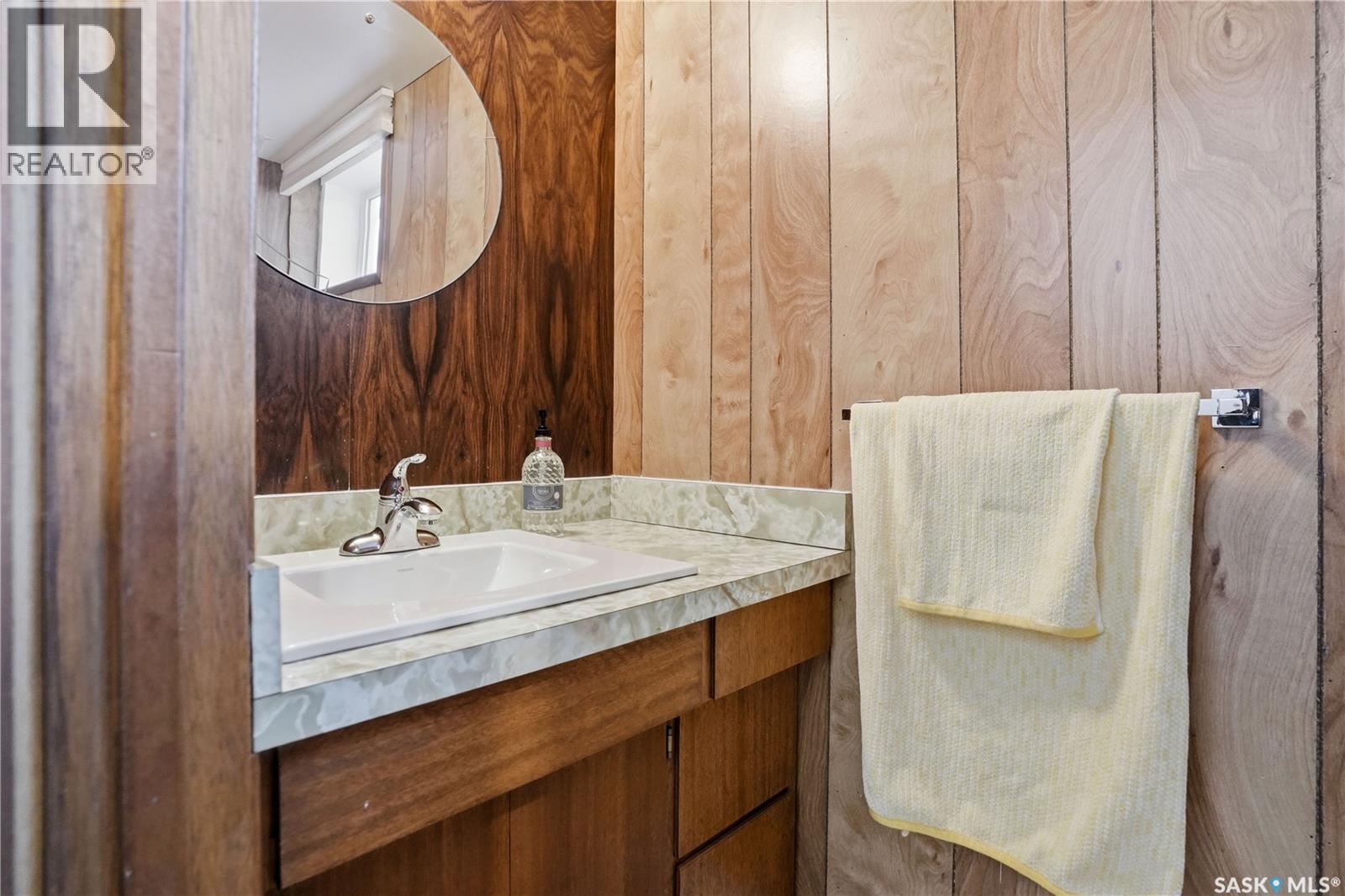 5654 Walker CRESCENT - 23
