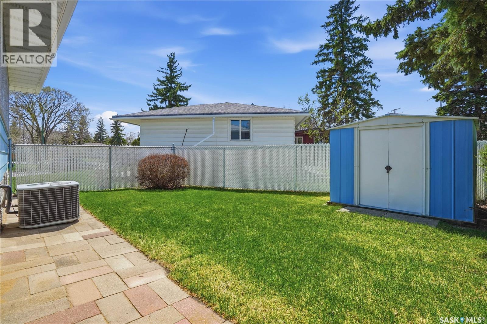 5654 Walker CRESCENT - 32