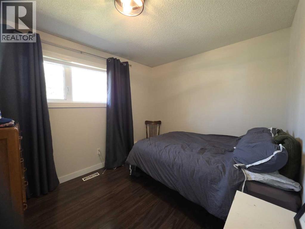 69 Alberta Crescent — photo 10