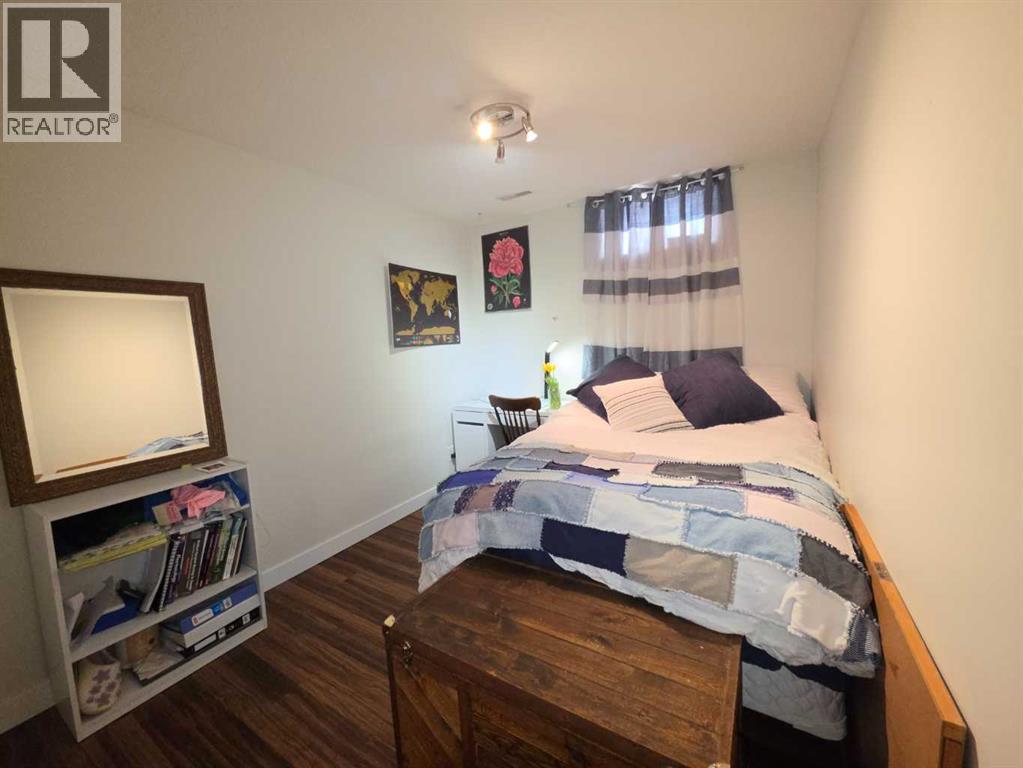 69 Alberta Crescent — photo 17