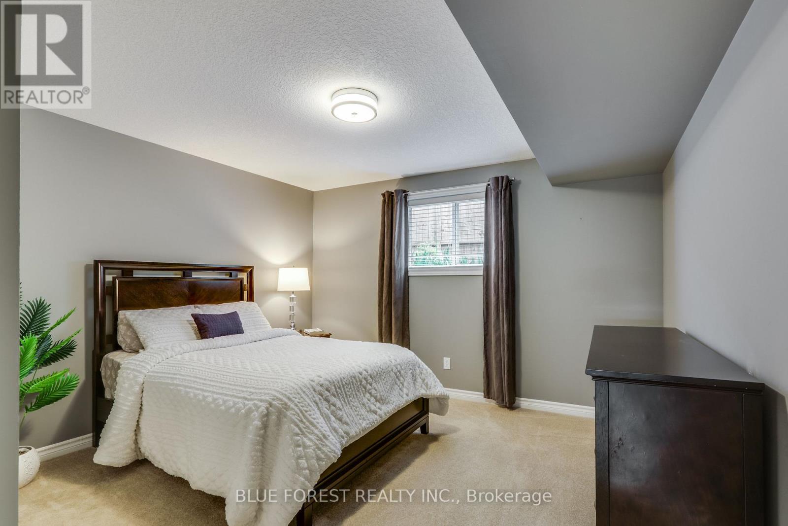 179 FOREST GROVE CRESCENT - 30